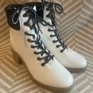 Qupid White Lace-Up Boots